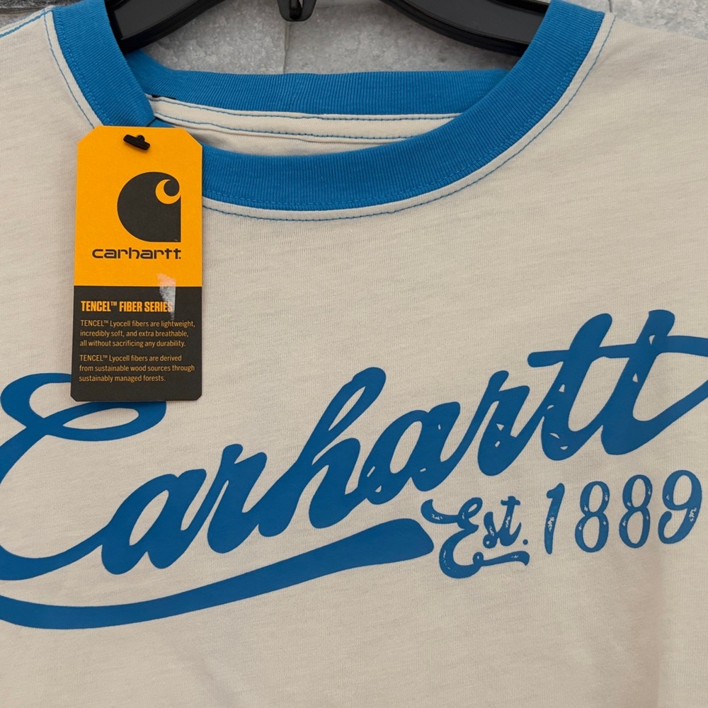 New!! Carhartt women's Cream and Blue Logo T-Shirt - Picture 4 of 12